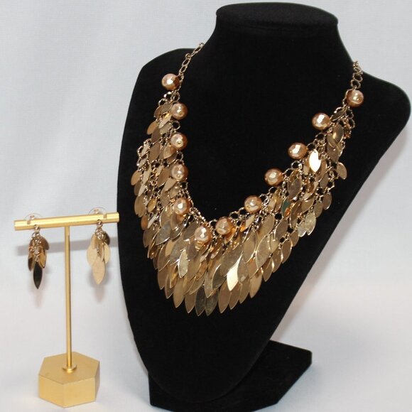 JC Statement Necklace with Matching Earrings - Picture 3 of 11